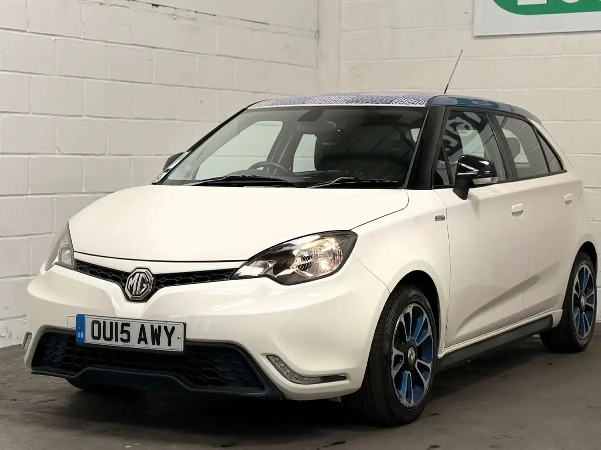 Used MG MG3 106 HP (77 kW) 2015 White Hatchback