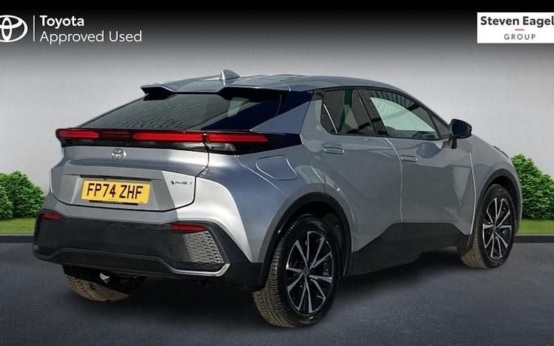 Used Toyota C-HR Design 223 HP (164 kW) 2026 SUV