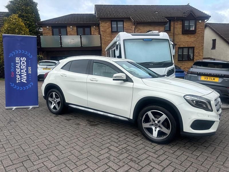 Used Mercedes GLA200 AMG line 136 HP (100 kW) 2016 White SUV