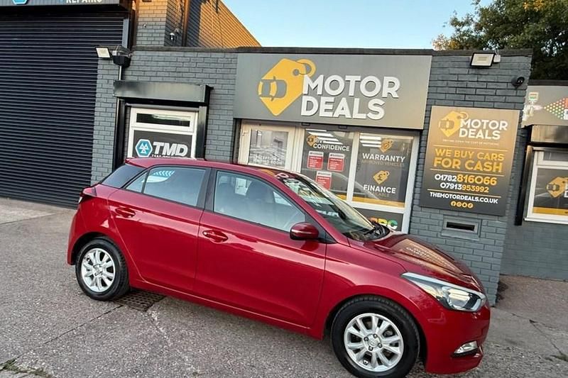 Red Used 2016 Hyundai i20 SE Hatchback | £5,595 (Fair price) - Image 1/1