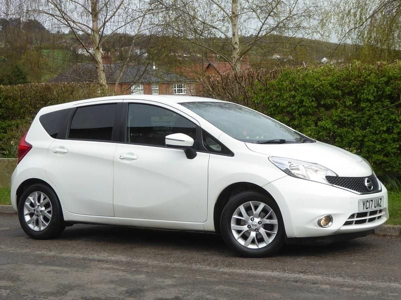 Used Nissan Note Acenta Premium 90 HP (66 kW) 2017 White Hatchback