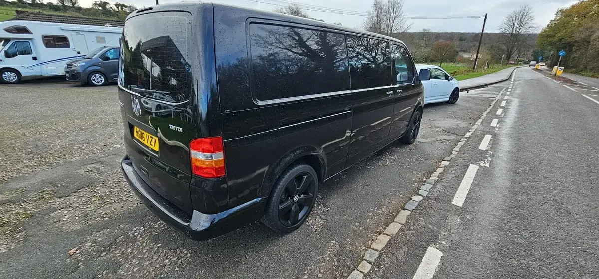 Used VW Transporter 130 HP (95 kW) 2006 Black Van