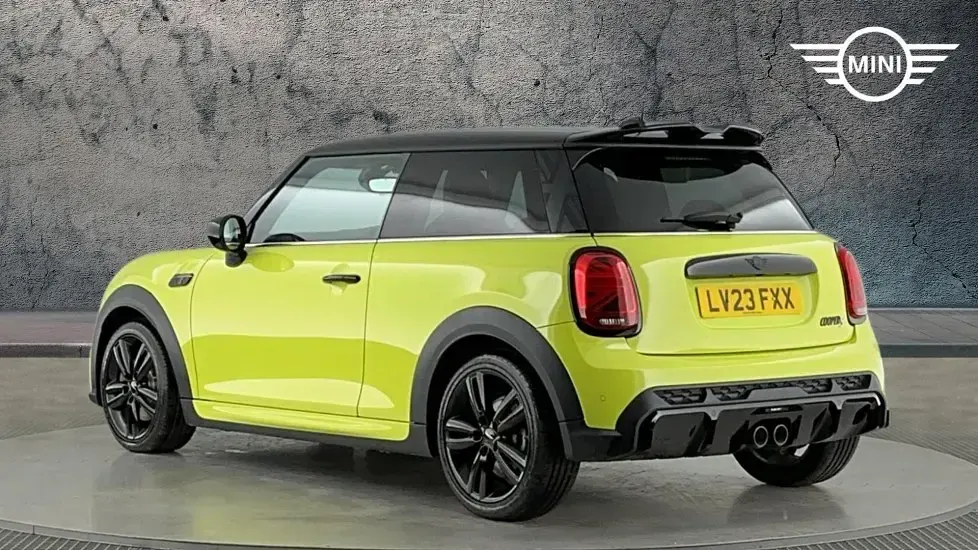 Used Mini Cooper S Sport 192 HP (141 kW) 2023 Yellow Hatchback
