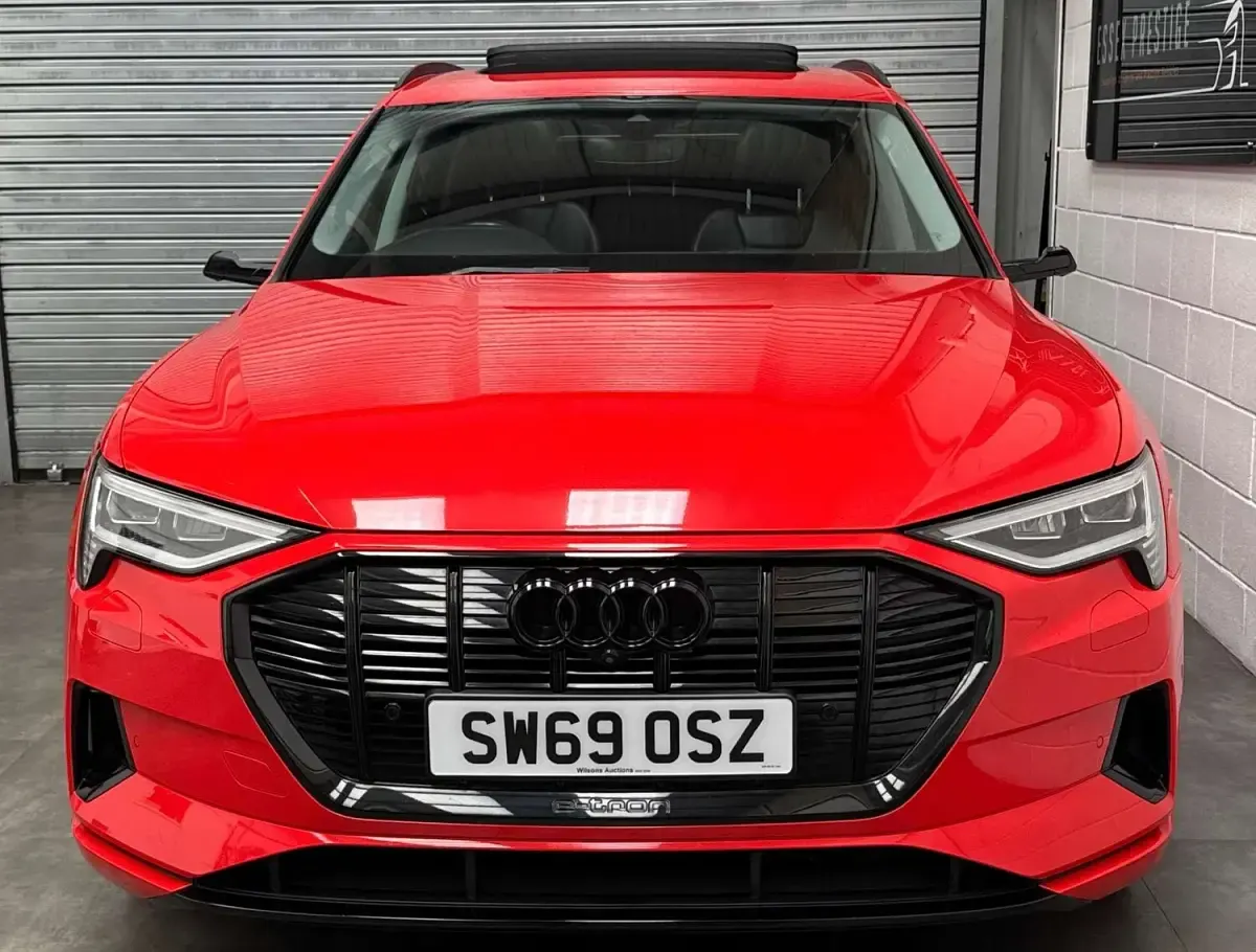 Used Audi e-tron 300 kW (408 HP) 2019 Red SUV