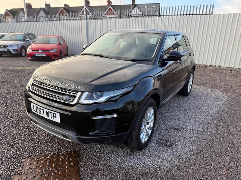 Używany Land Rover Range Rover evoque SE 2018 Czarny Kombi