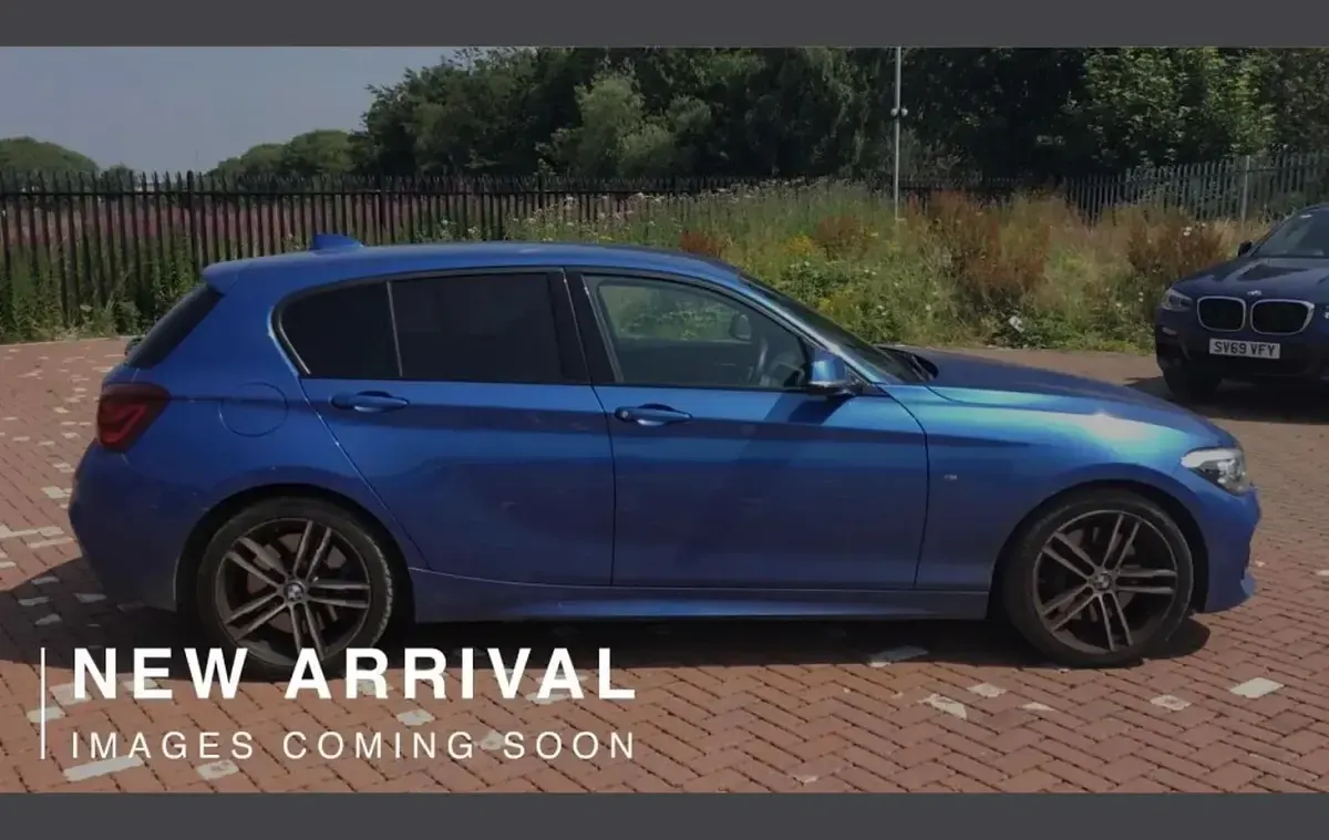 Used BMW 118 Efficient Dynamics 134 HP (98 kW) 2018 Blue Hatchback
