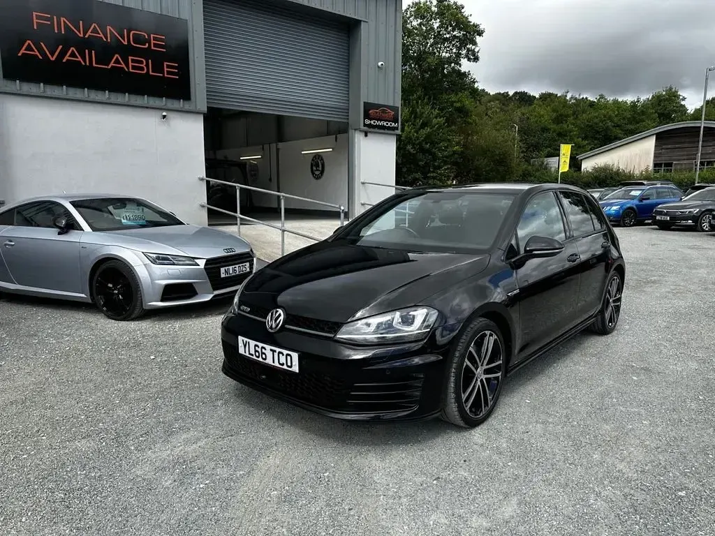 Used VW Golf VII GTD 2017 Black Hatchback
