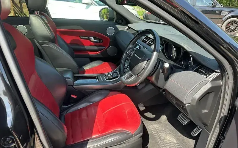 Used Land Rover Range Rover evoque HSE Dynamic 179 HP (131 kW) 2018 Black SUV