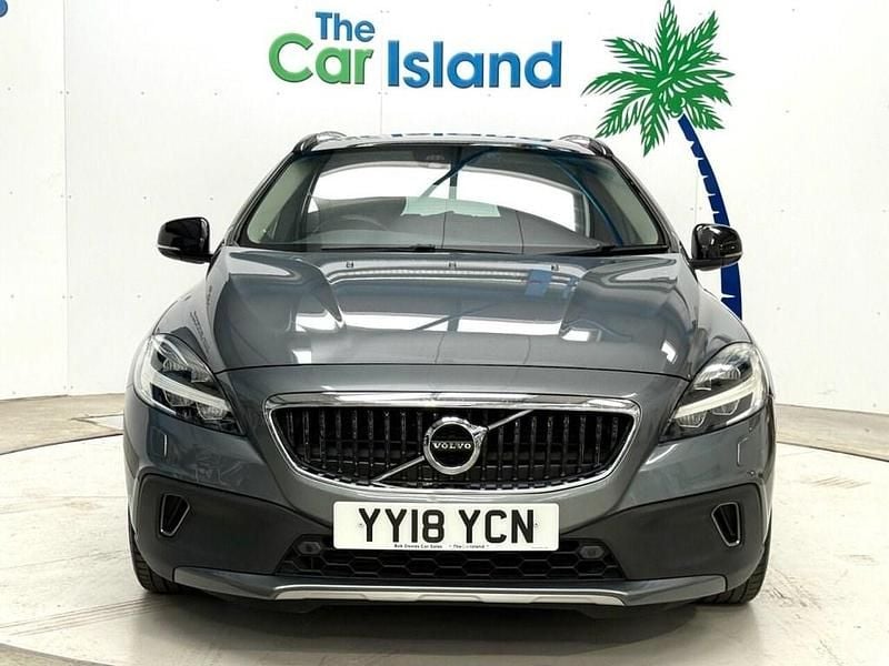 Used Volvo V40 Pro 152 HP (111 kW) 2018 Grey Hatchback
