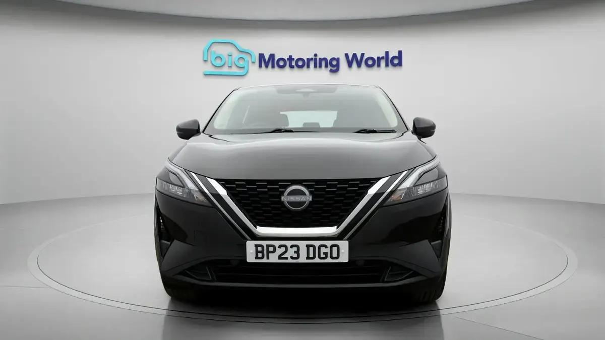 Used Nissan Qashqai Acenta Premium 140 HP (102 kW) 2023 Black SUV