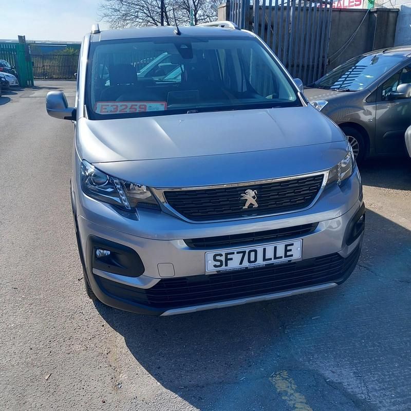 Grey Used 2020 Peugeot Rifter Allure MPV | £14,575 (A bit pricey) - Image 1/4