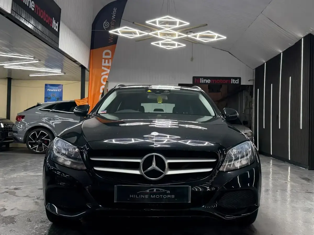 Second-hand Mercedes C200 SE 2015 Negru Break