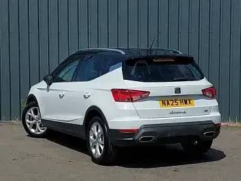 Used Seat Arona FR 115 HP (84 kW) 2025 White SUV