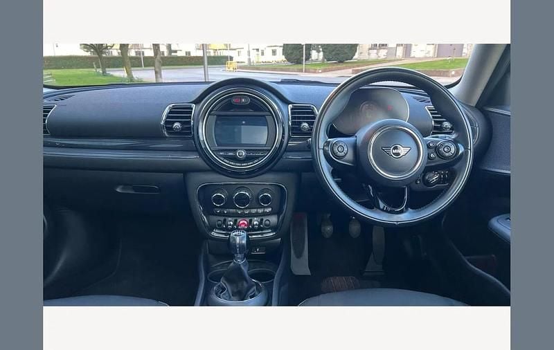 Used Mini Cooper Clubman Classic 136 HP (100 kW) 2020 Black Estate