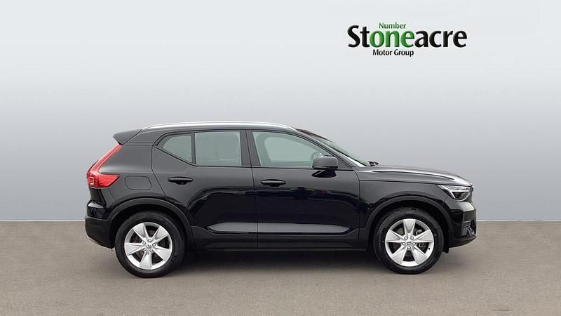 Used Volvo XC40 Core 163 HP (119 kW) 2023 Black SUV