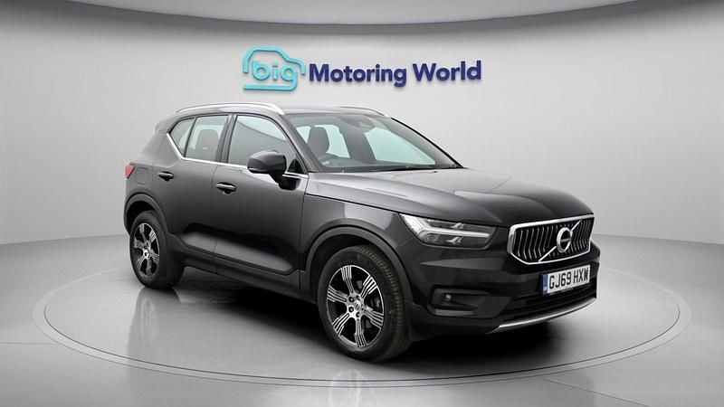 Used Volvo XC40 Inscription 150 HP (110 kW) 2019 Black SUV