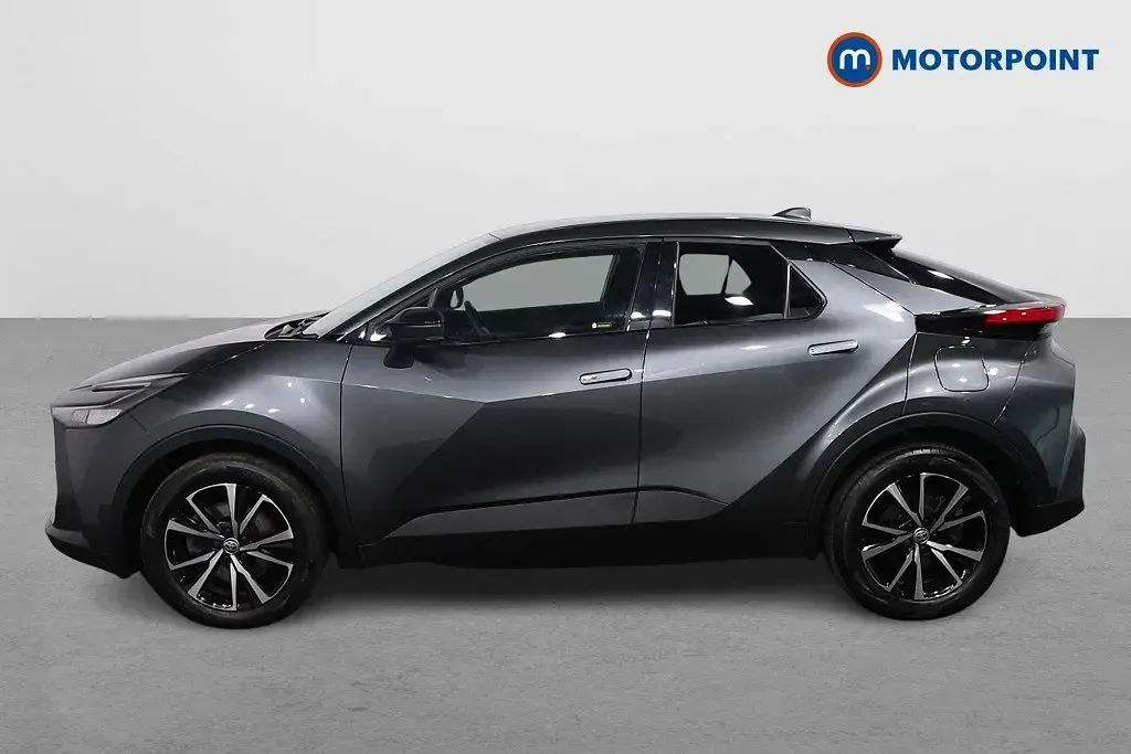 Usado Toyota C-HR Design 198 HP (145 kW) 2024 Cinzento SUV