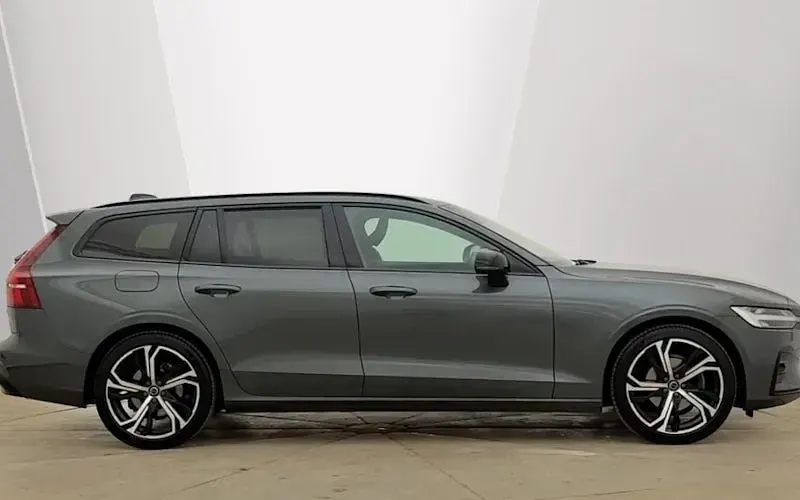 Used Volvo V60 Plus 197 HP (144 kW) 2026 Estate
