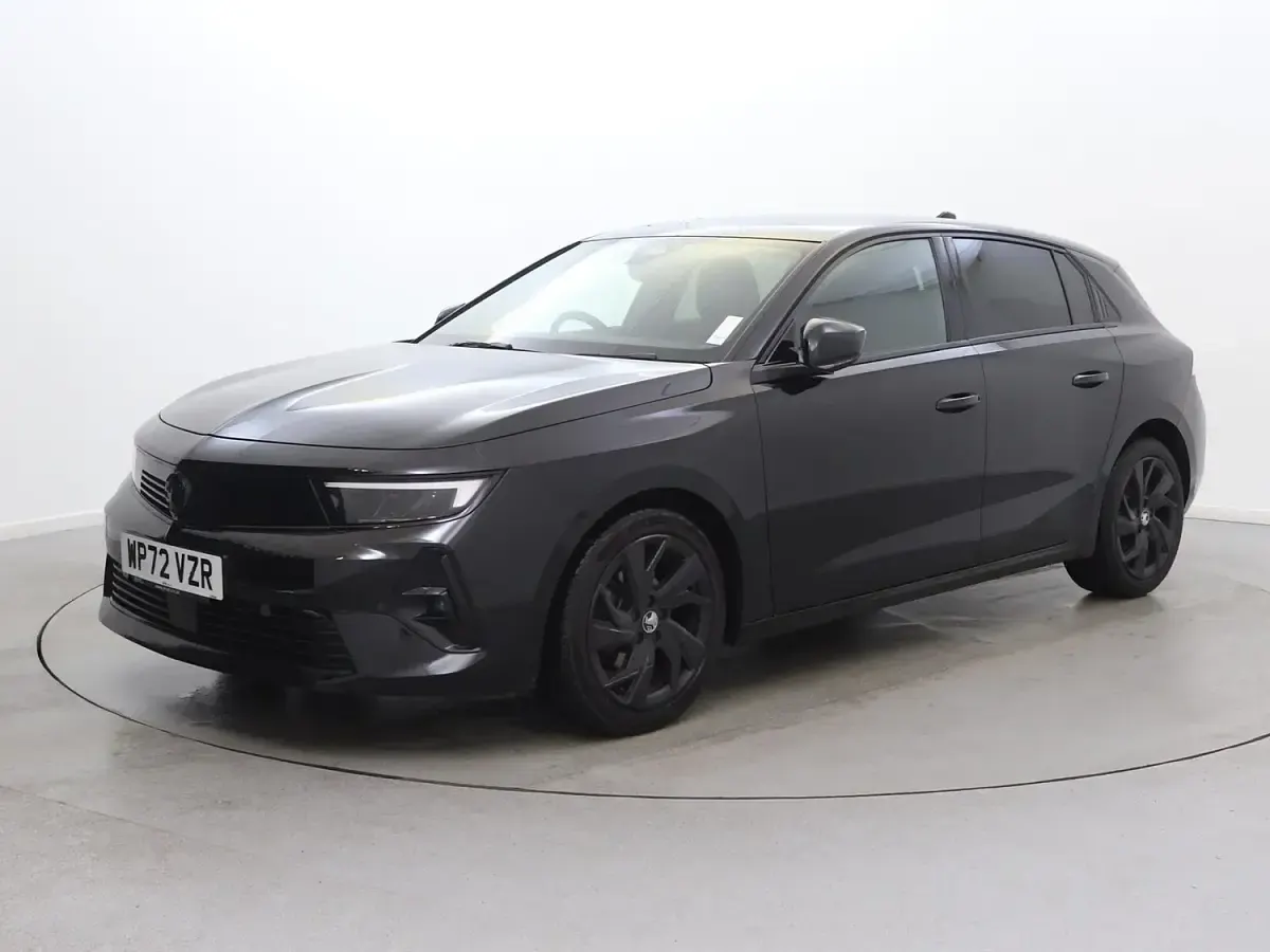 Used Vauxhall Astra GS Line 130 HP (95 kW) 2022 Black Hatchback