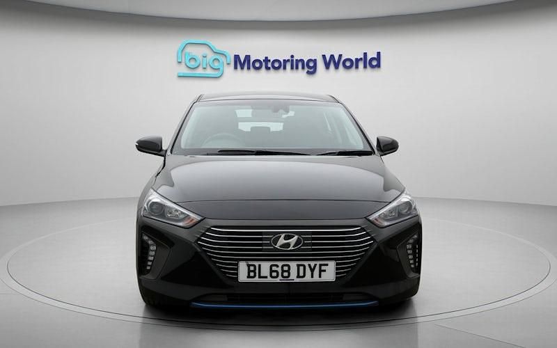 Used Hyundai Ioniq SE 141 HP (103 kW) 2018 Black Hatchback