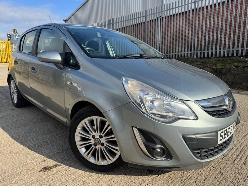 Used Vauxhall Corsa 100 HP (73 kW) 2013 Silver Hatchback