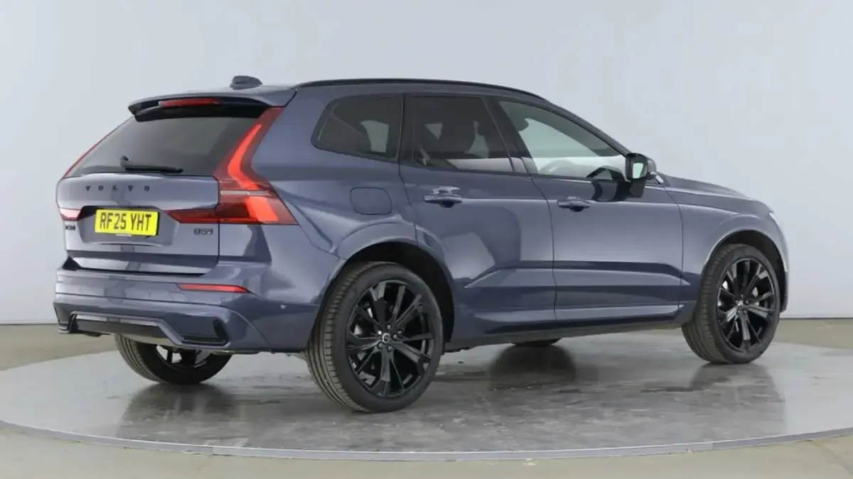 Used Volvo XC60 Plus 247 HP (181 kW) 2026 SUV