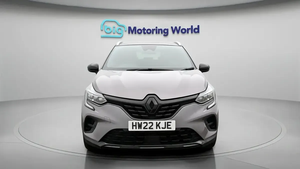 Used Renault Captur Rive Gauche 145 HP (106 kW) 2022 Grey/black SUV