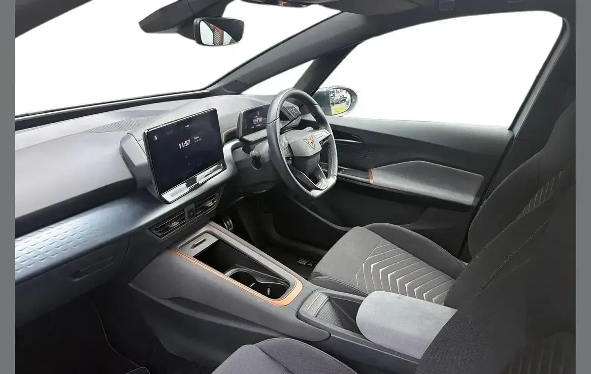 Used Cupra Born 150 kW (204 HP) 2022 Silver Hatchback