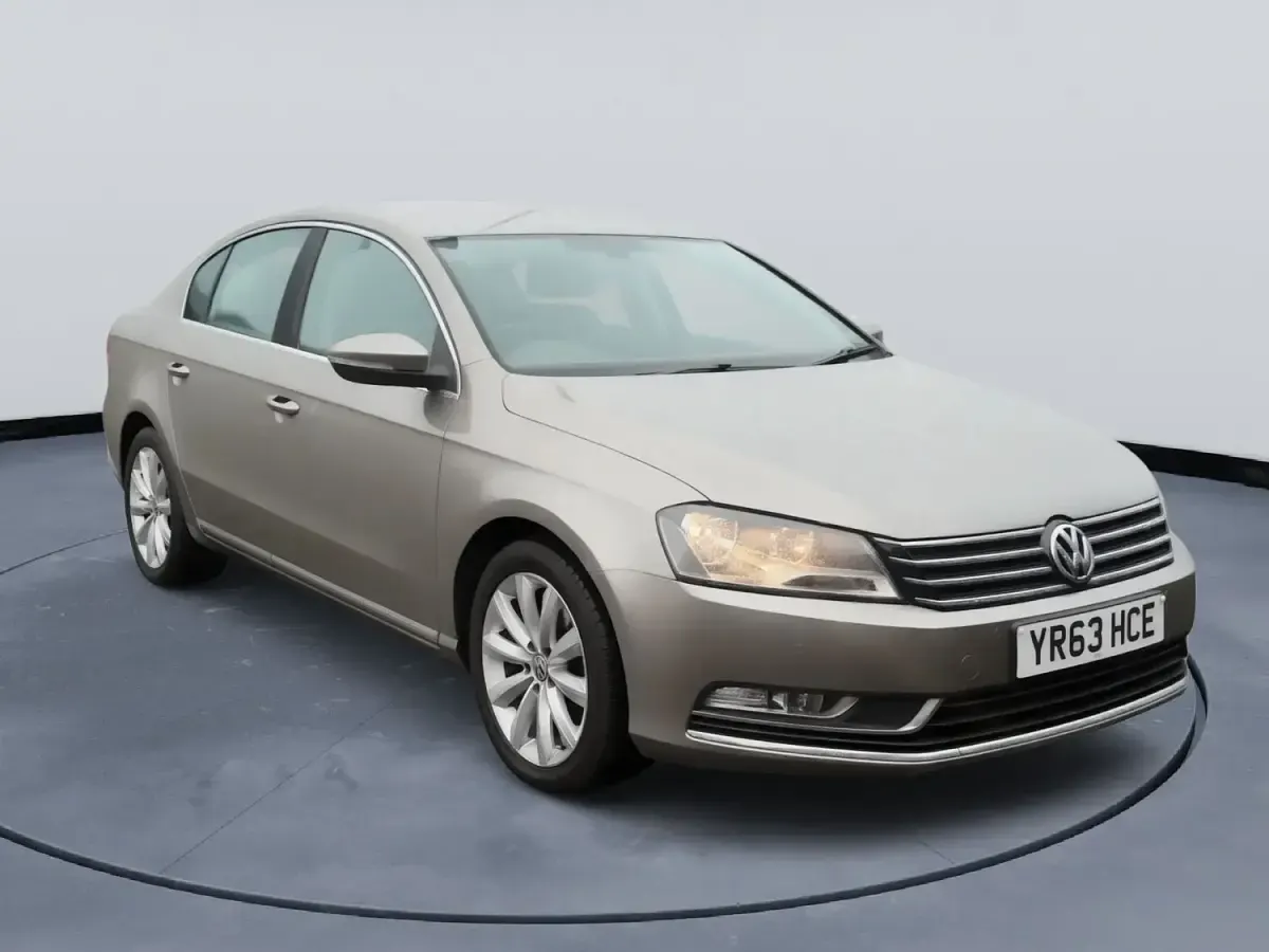 Used VW Passat Highline 138 HP (101 kW) 2013 Brown Sedan
