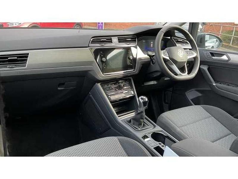 Used VW Touran Match 150 HP (110 kW) 2025 Dolphin grey metallic MPV