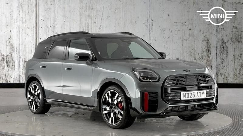 Green Used 2025 Mini John Cooper Works Countryman SUV | £38,999 (Good price) - Image 1/4