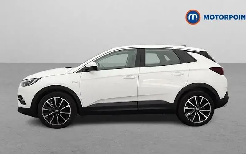 Used Vauxhall Grandland X Elite 131 HP (96 kW) 2021 White SUV