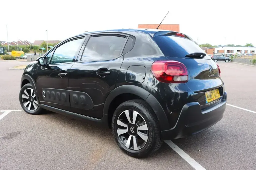 Used Citroën C3 Flair 110 HP (80 kW) 2017 Black Hatchback