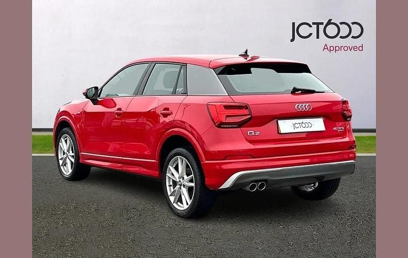 Used Audi Q2 S-Line 190 HP (139 kW) 2019 Red SUV