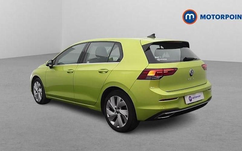 Second-hand VW Golf VIII Style 150 CP (110 kW) 2024 Hatchback