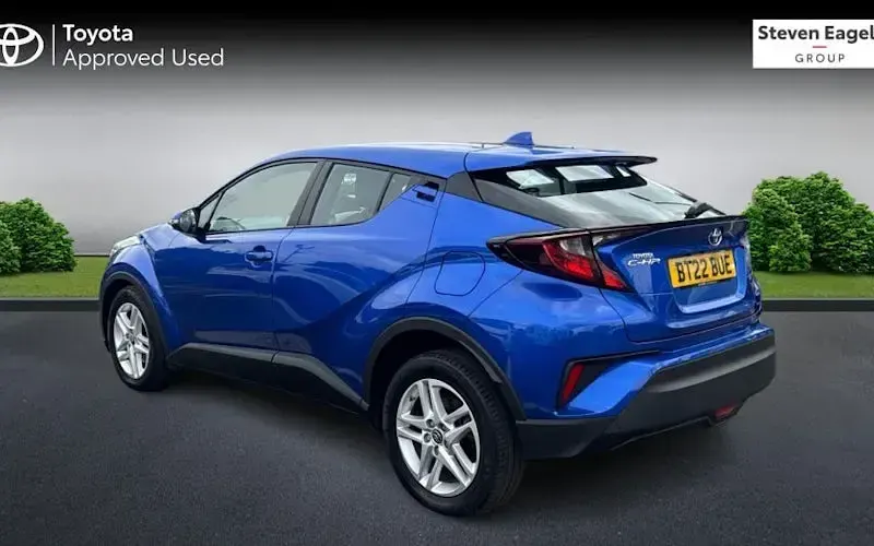 Used Toyota C-HR 122 HP (89 kW) 2022 Blue SUV