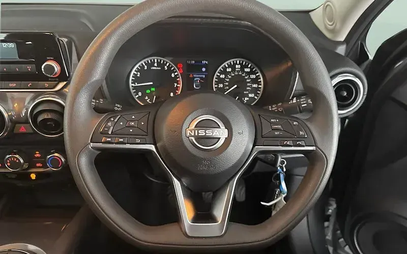 Used Nissan Juke Visia 114 HP (83 kW) 2023 Grey SUV