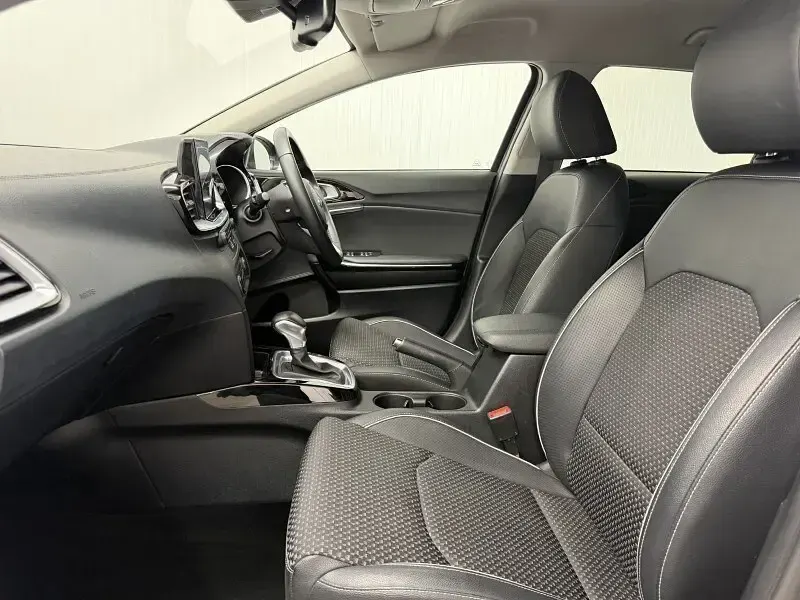 Used Kia Ceed 136 HP (100 kW) 2019 Grey Hatchback