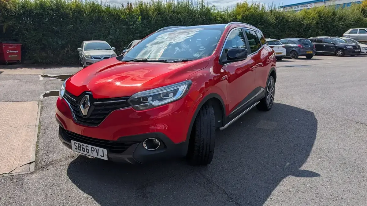 Used Renault Kadjar Signature 110 HP (80 kW) 2016 Red SUV