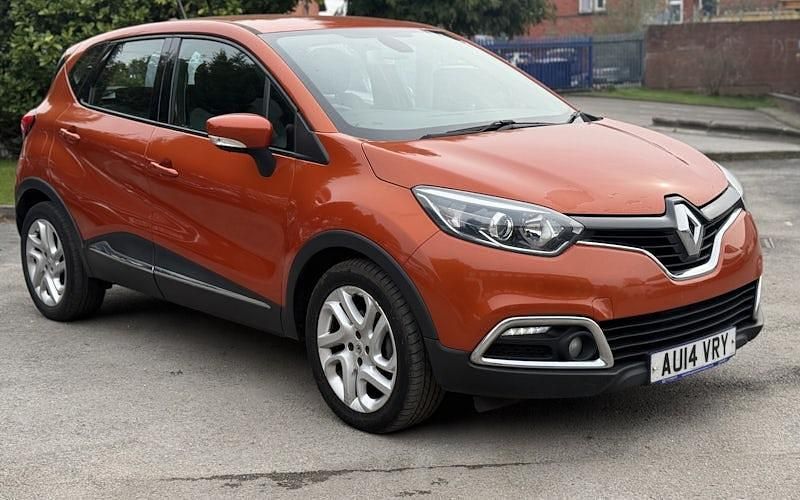 Used Renault Captur Dynamique 90 HP (66 kW) 2015 SUV
