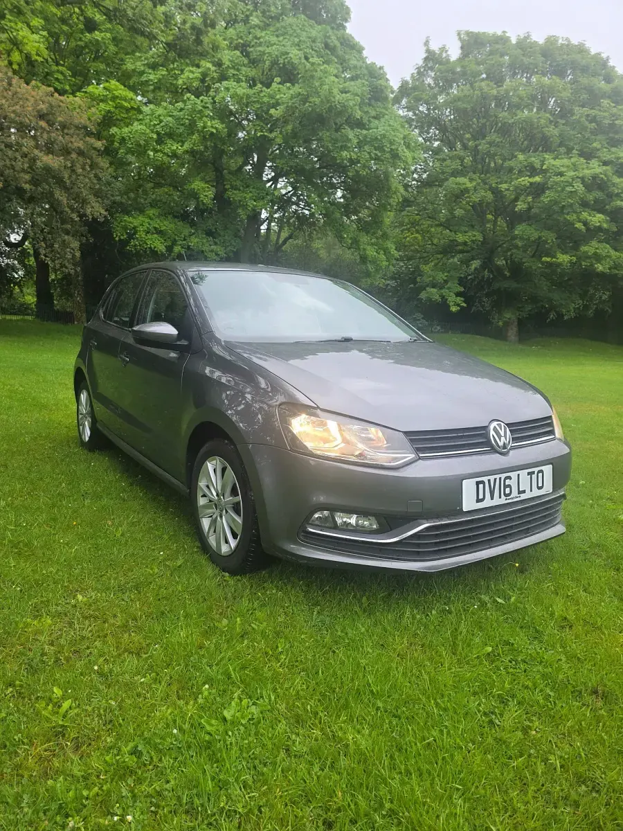 Used VW Polo SE 75 HP (55 kW) 2016 Grey Hatchback