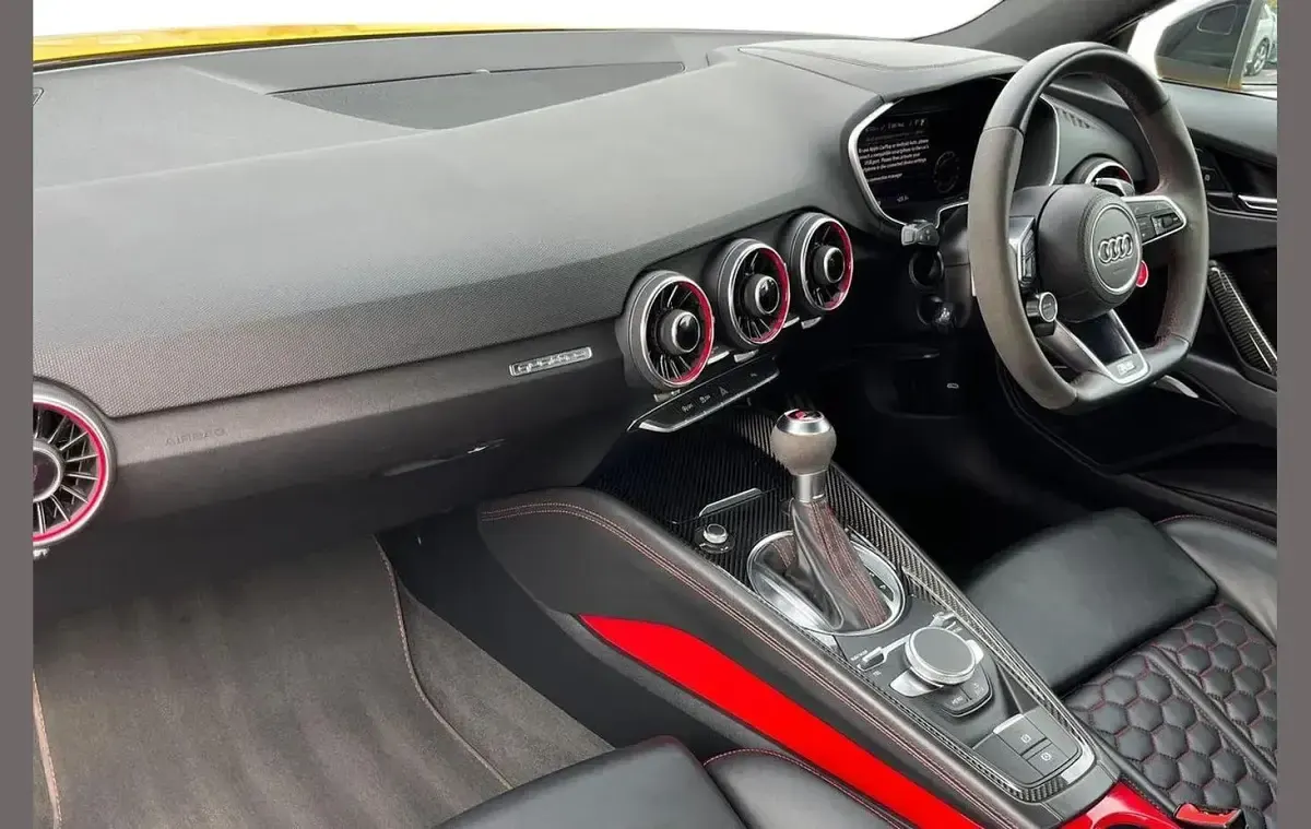 Used Audi TT RS Sport 394 HP (289 kW) 2020 Yellow Coupe