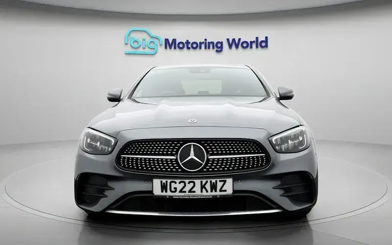 Used Mercedes E200 AMG line 200 HP (147 kW) 2023 Sedan