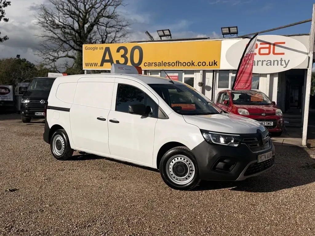 Used Renault Kangoo 89 kW (122 HP) 2024 White MPV