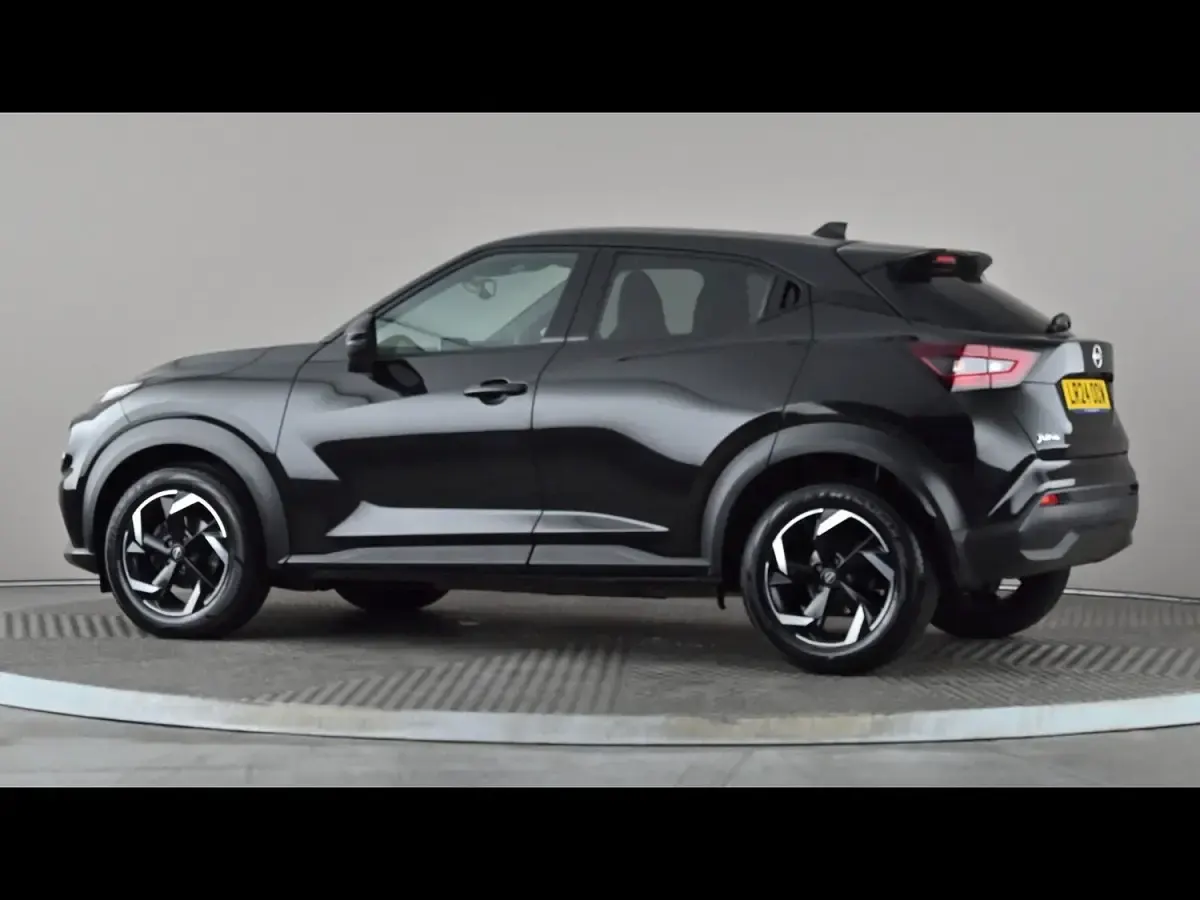 Used Nissan Juke N-Connecta 114 HP (83 kW) 2023 Black SUV