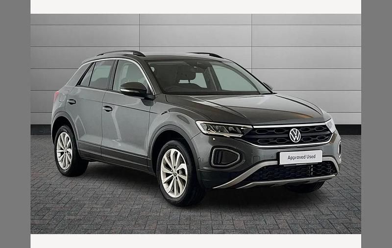 Grey Used 2025 VW T-Roc Match SUV | £24,490 (Fair price) - Image 1/3