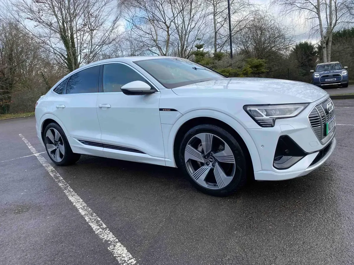 Usado Audi e-tron S-Line 300 kW (408 HP) 2020 Branco SUV