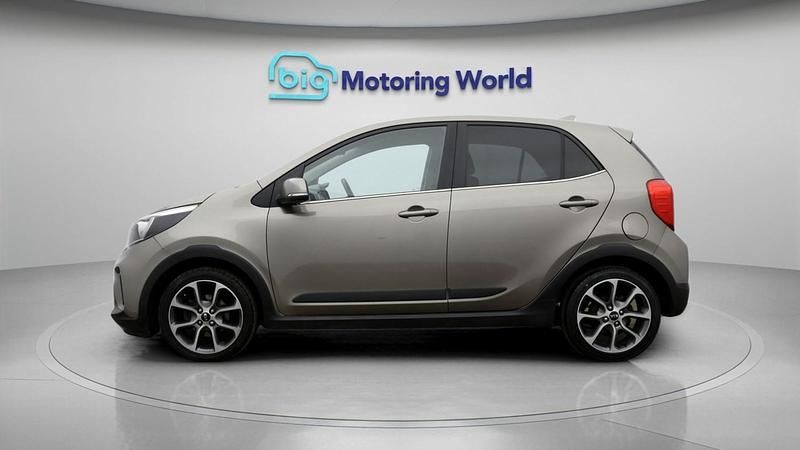 Used Kia Picanto X-Line 83 HP (61 kW) 2018 Silver Hatchback