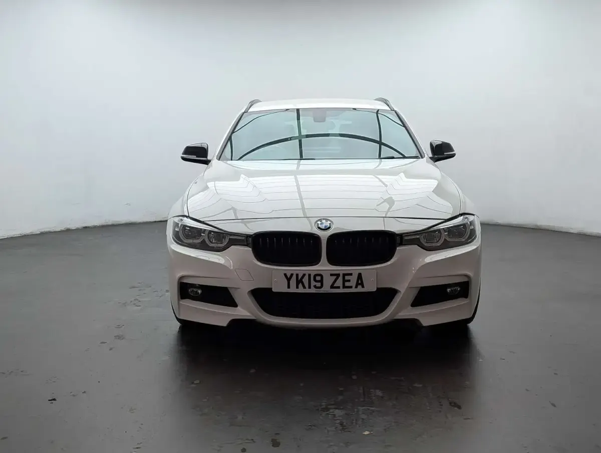 Used BMW 320 M Sport 184 HP (135 kW) 2019 White Estate
