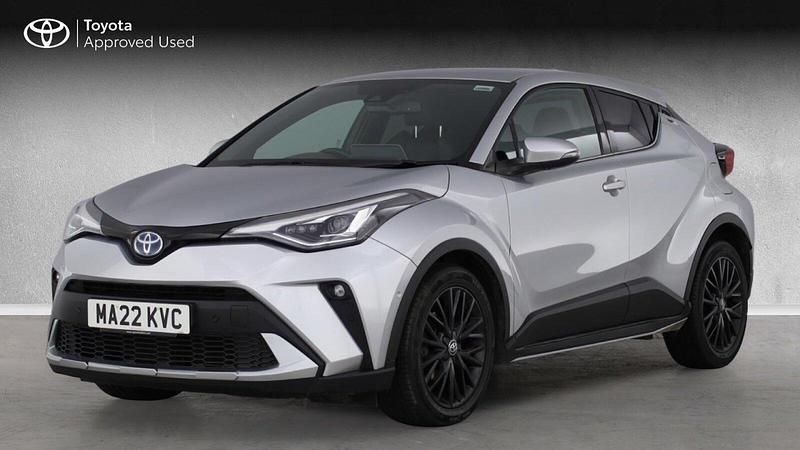 Używany Toyota C-HR 122 KM (89 kW) 2022 Srebrny SUV